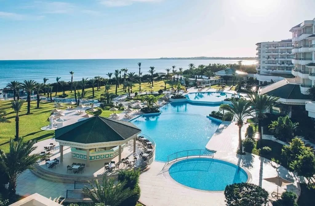 BARGAIN ALERT Tunisia Late Year 5* Sunshine - Image 2