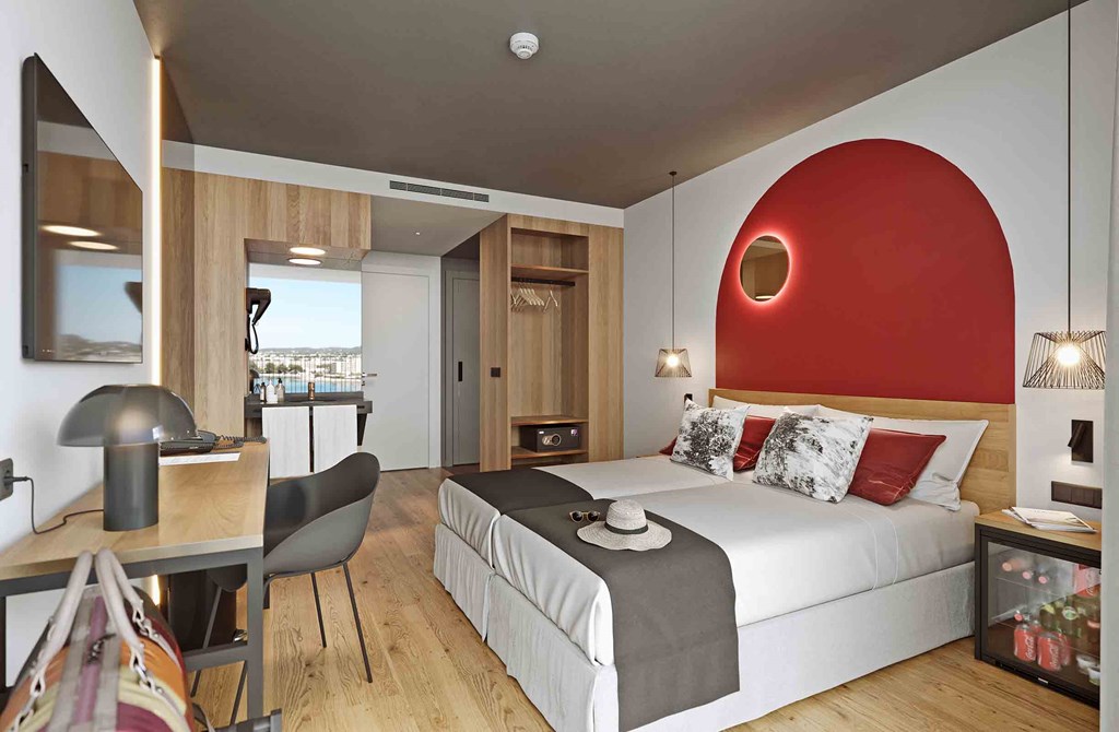IBIZA 4* MINI BREAK – TAG YOUR PALS - Image 3