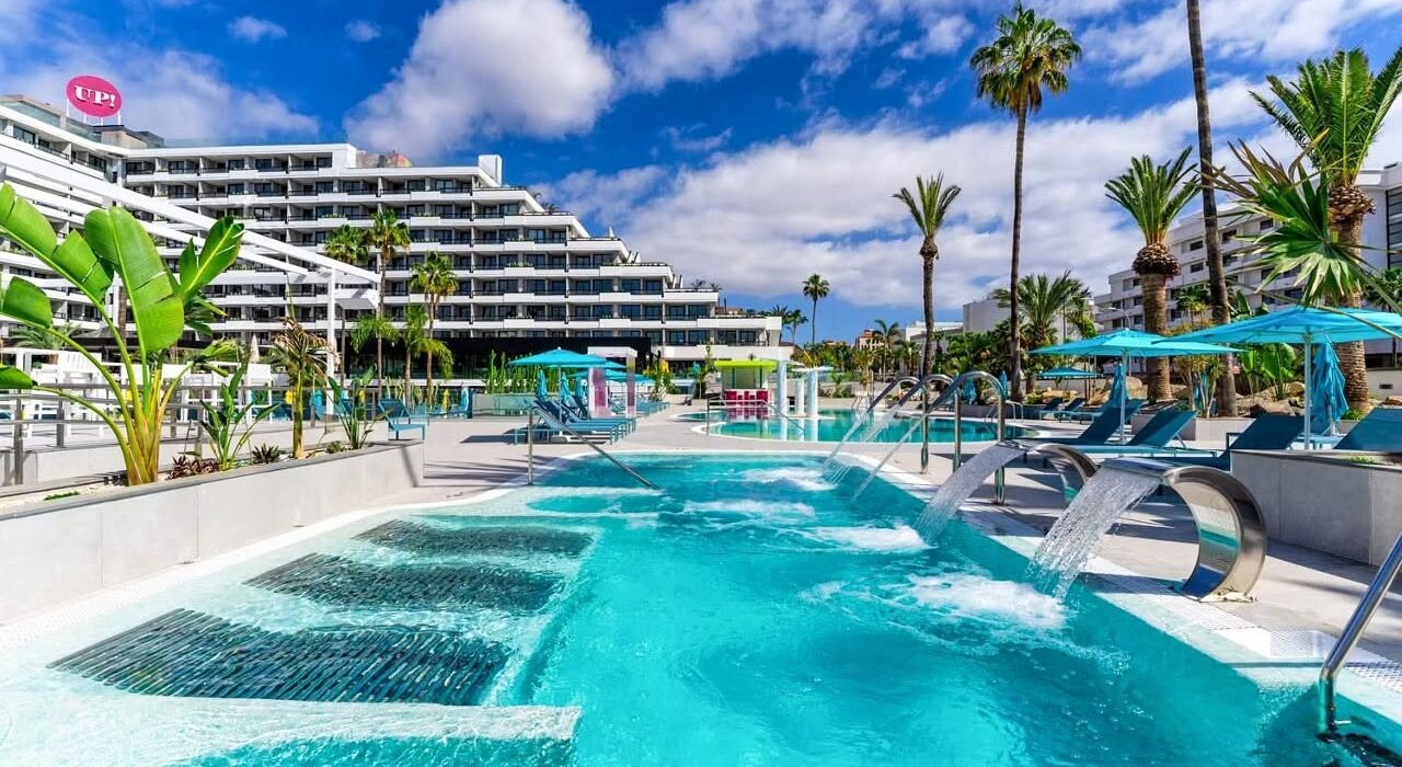 Popular Bitacora Hotel Tenerife Family Holiday - Image 2