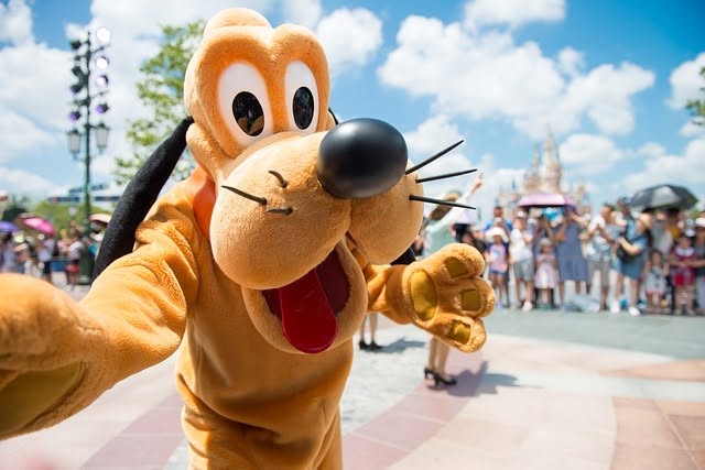 Ultimate Christmas Surprise – Disneyland Paris - Image 5