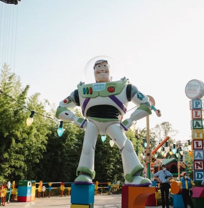 Ultimate Christmas Surprise – Disneyland Paris - Image 2