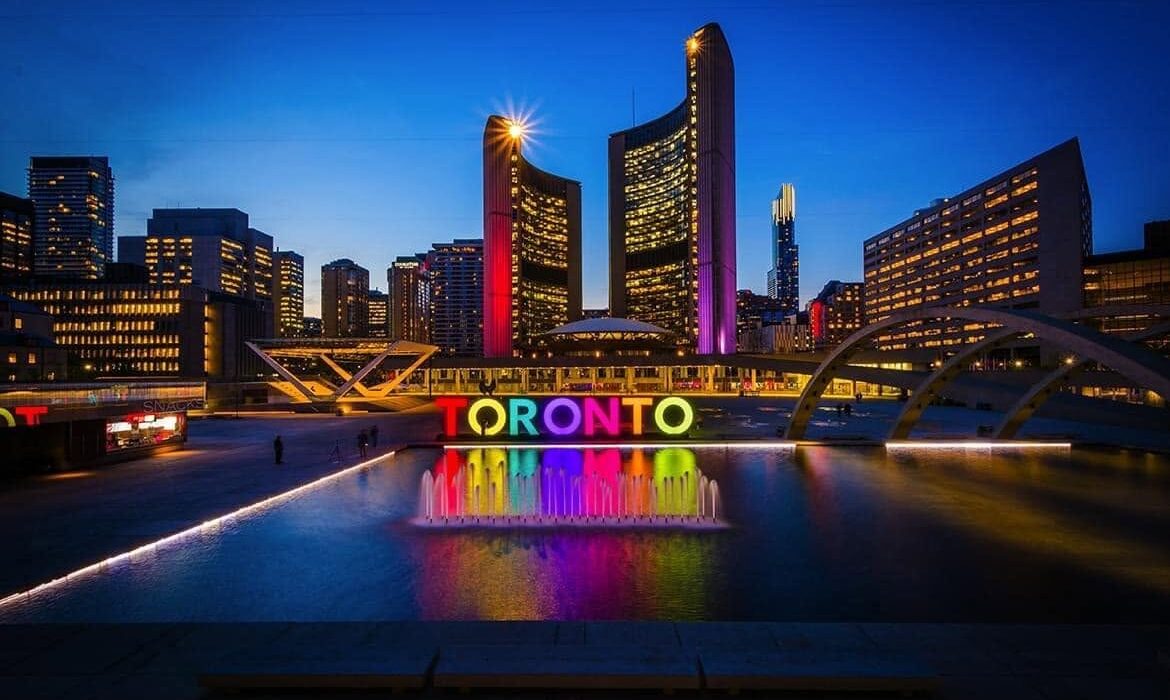 Toronto and Niagara Falls Early Summer Special - Image 1
