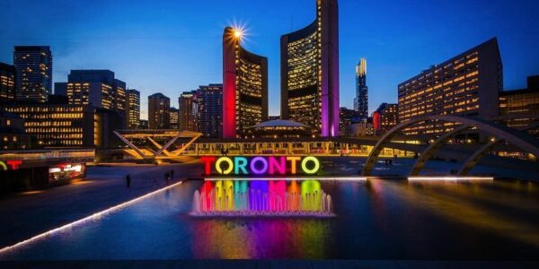 Toronto and Niagara Falls Early Summer Special