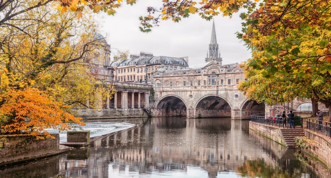 Visit the Christmas Markets in Bath England - Image 5