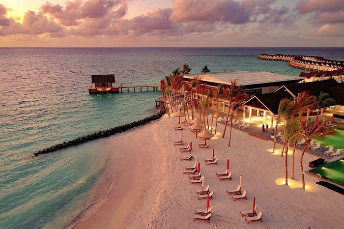 Dream of Paradise – Abu Dhabi and Maldives Combo - Image 2