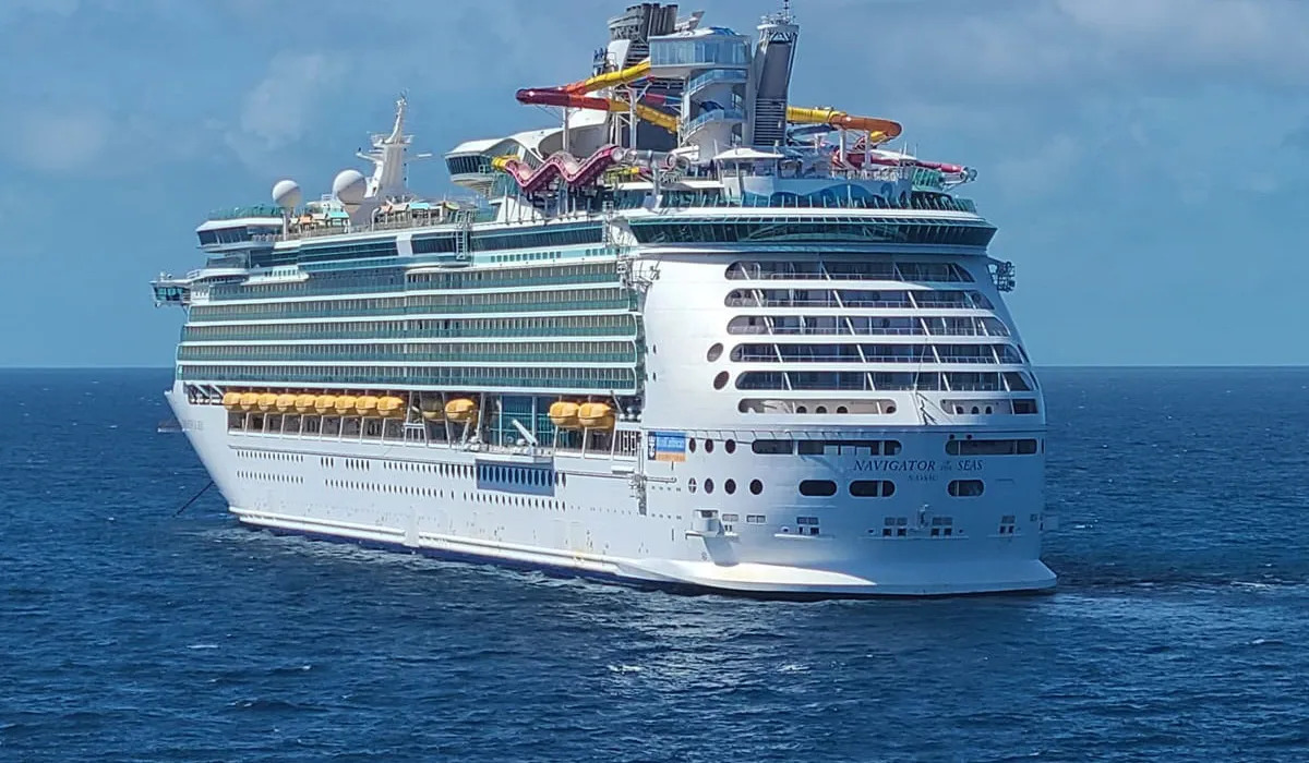 DISCOVER JAPAN, HONG KONG & VIETNAM BY CRUISE - Image 3