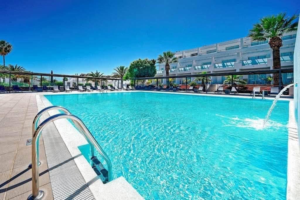 TOP SELLING LANZAROTE HOTEL – FAMILY OF 3 - Image 1