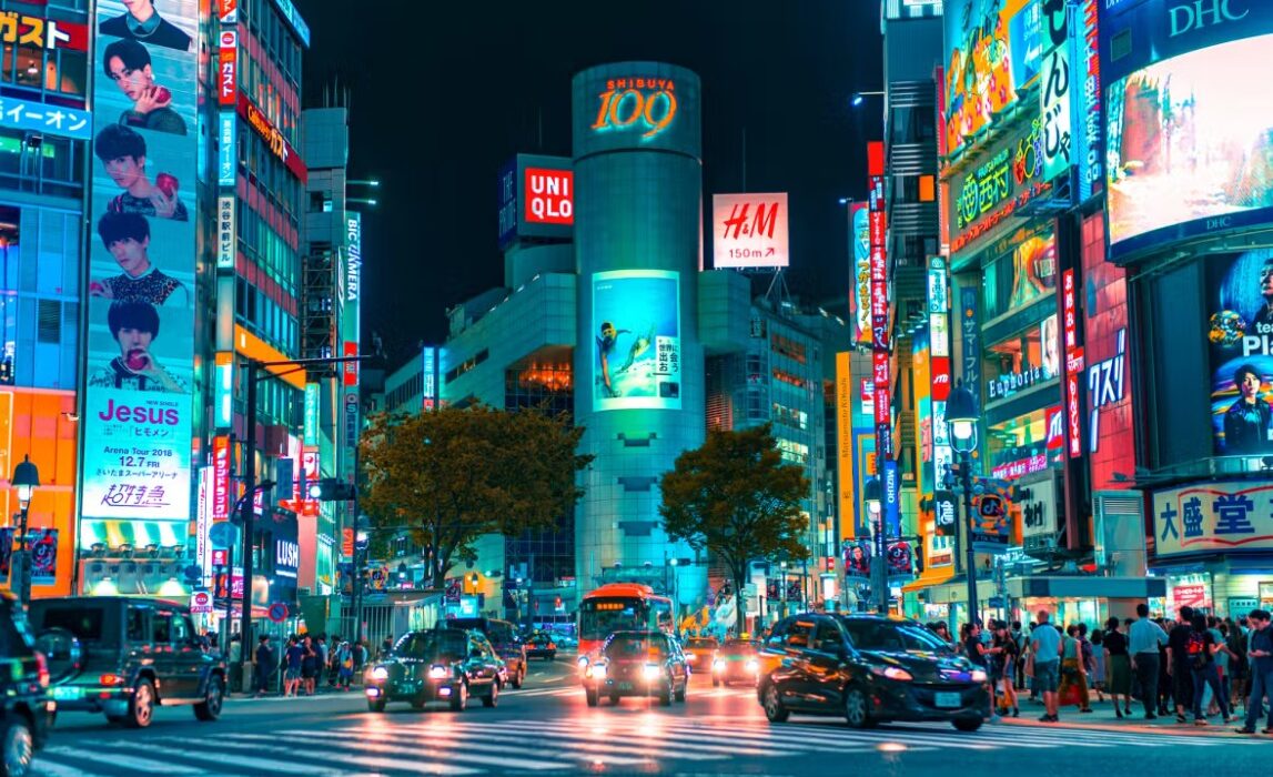 JAPAN, HONG KONG + VIETNAM CRUISE WITH TOKYO & SINGAPORE - Image 6