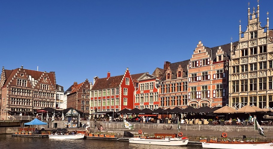 SOLO SPECIAL – Secret 5* Luxury Hosted River Cruise Line - Image 3