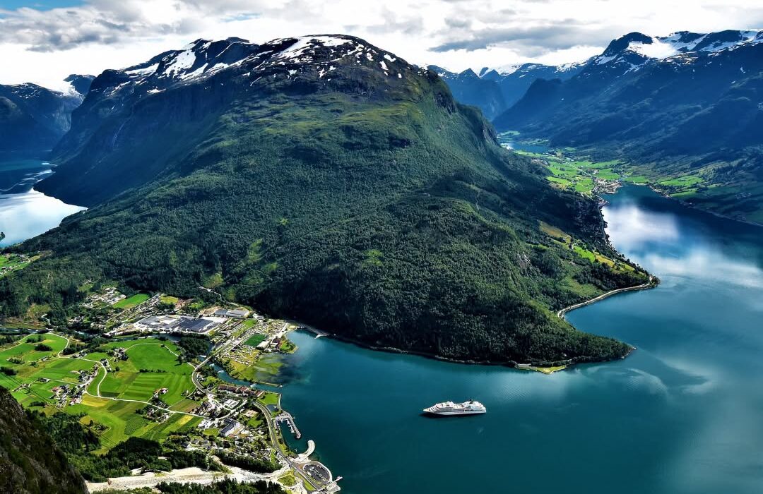 Norway and Nothern Lights Explorer Cruise FROM Belfast - Image 3