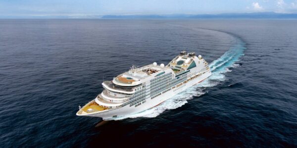 Ultimate Luxury Caribbean Cruise and Stay Offer