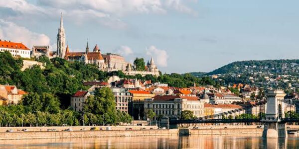 Christmas Gift: Winter Budapest City Break