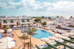 Late Winter BARGAIN Lanzarote Sunshine Offer