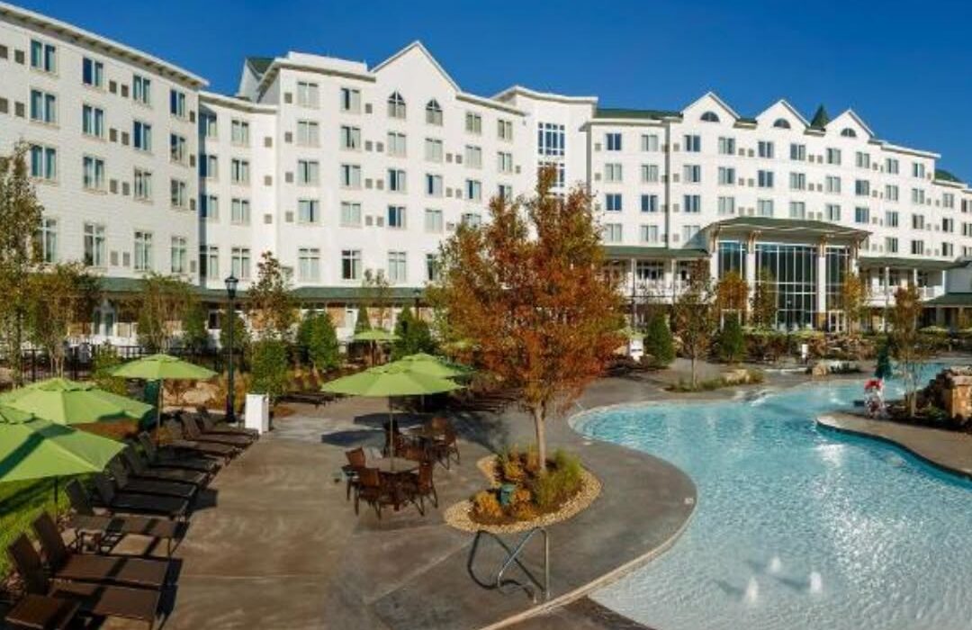 Nashville USA PLUS a stay at Dollywood Resort - Image 2