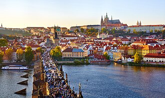 LAST MIN Cheeky Prague Autumn City Break