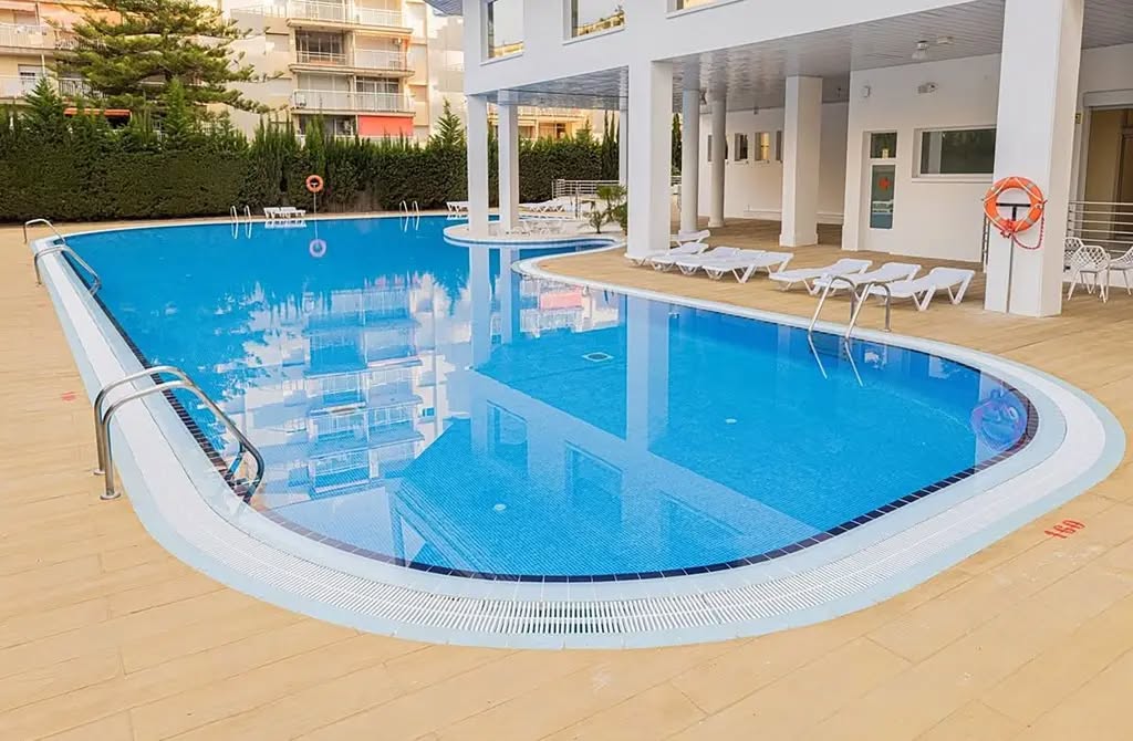 Salou June Family Hols with Theme Parks Incl - Image 2
