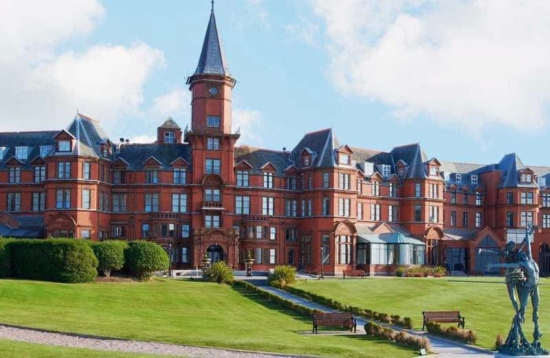 Christmas Gift Idea: Slieve Donard Overnighters - Image 1