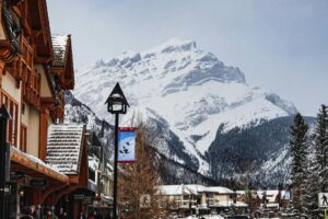Easter Ski Break in Banff - Heart of Canadian Rockies