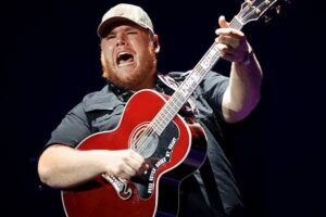 Luke Combs LIVE in Philadelphia USA