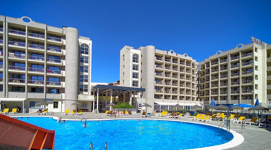 Salou Spain Family of 4 Peak Summer Dates - Image 1
